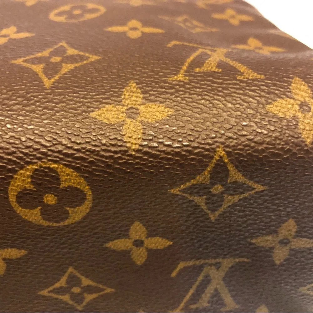 Authentic Louis Vuitton Speedy 40, Refurbished. - Picture 8 of 16